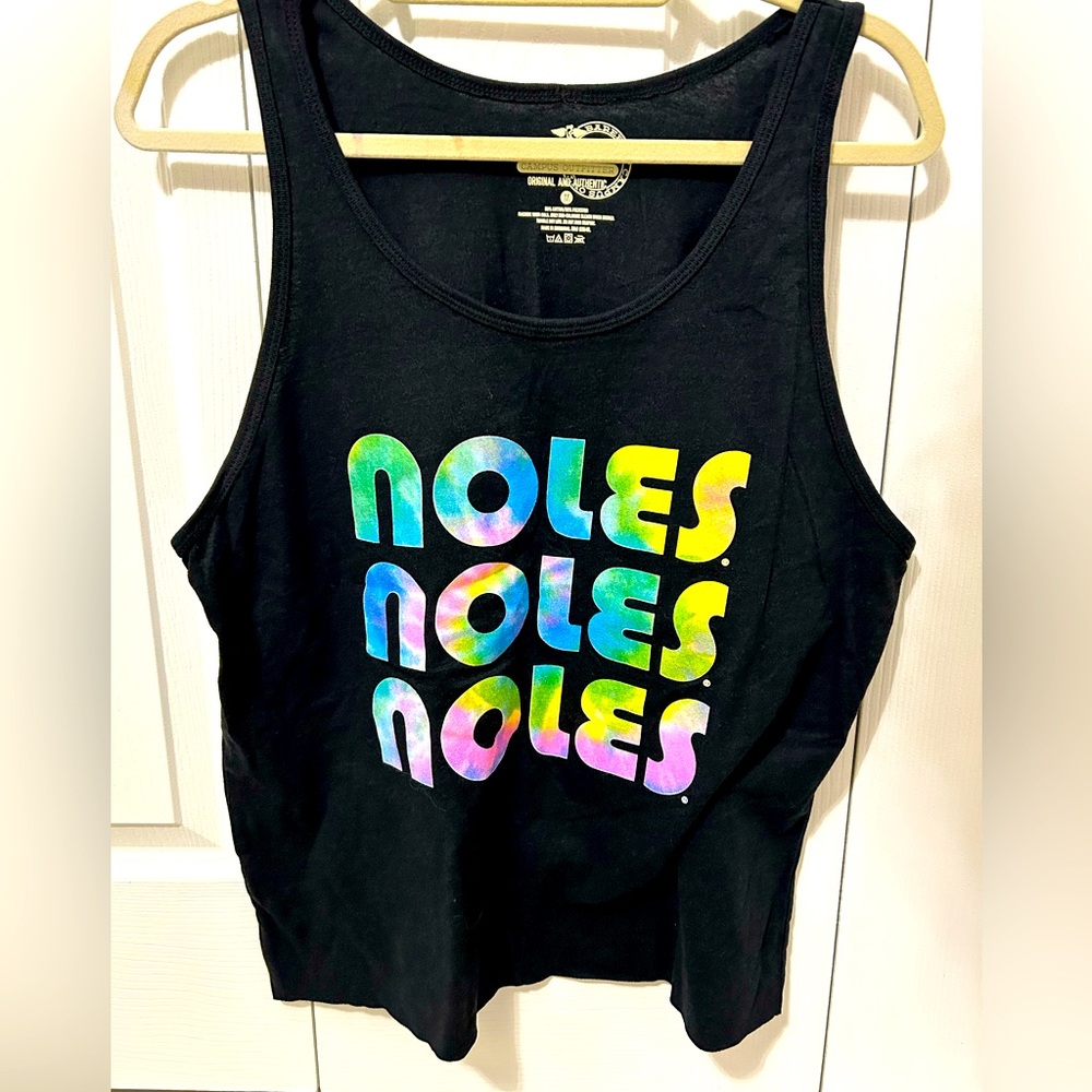 Florida State Seminoles crop top. NWOT. size medium. Cute design!